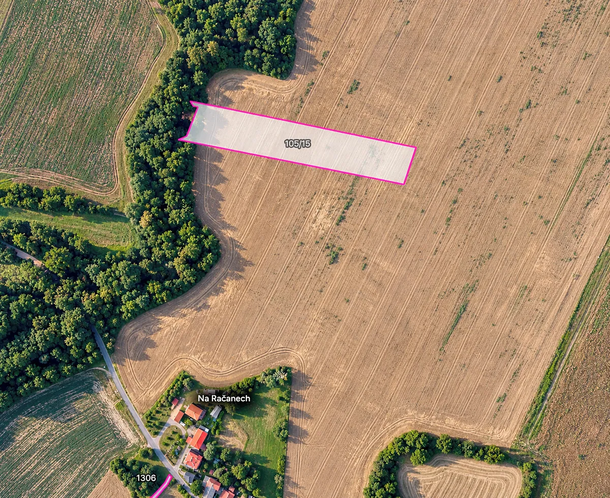 Prodej pole 12104 m²